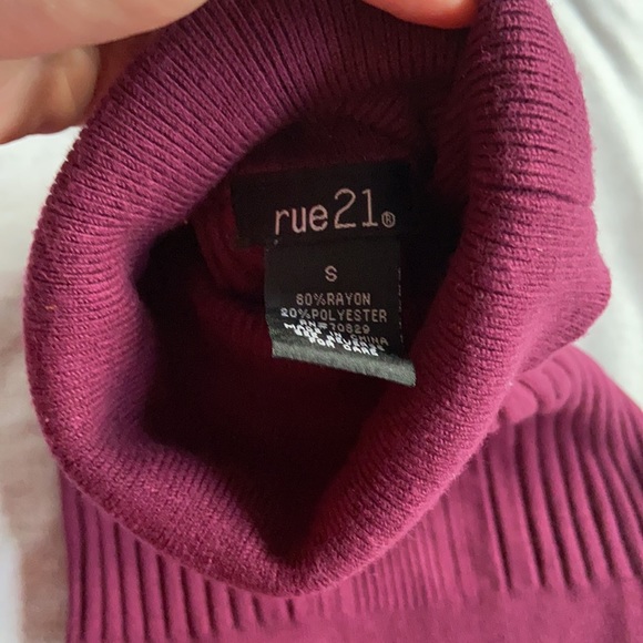 Sweater - Picture 2 of 2